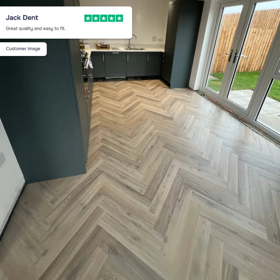 Polyflor Camaro Rigid Core – Naked Blond Oak Herringbone RPQ4144