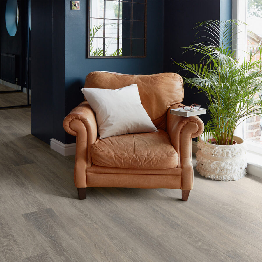 Polyflor Camaro Rigid Core – Bayswater Oak 4148