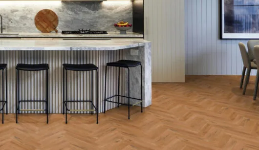 Karndean Knight Tile - Traditional Character Oak SM-KP146