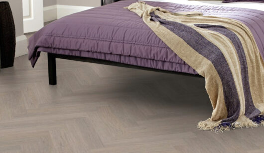 Karndean Knight Tile - Grey Studio Oak SM-KP152