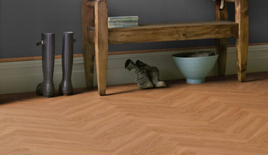 Karndean Knight Tile - Honey Limed Oak SM-KP155