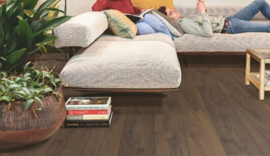 Quickstep Classic - Peanut Brown Oak CLM5800